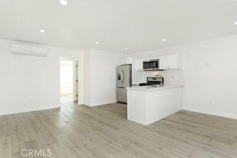 Photo of 6745 Laurel Canyon BLVD #202, North Hollywood, CA 91606 (MLS # SR26116571)