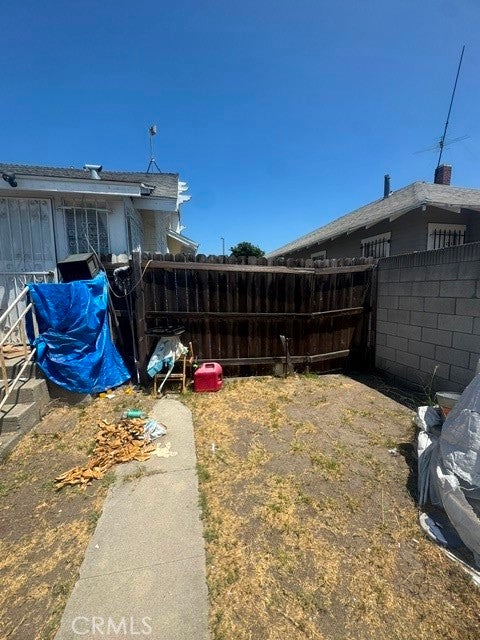 1336 W 46th St