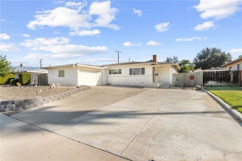 614 Naomi Redlands CA 92374