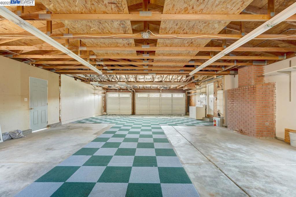 Not Listed - Residential