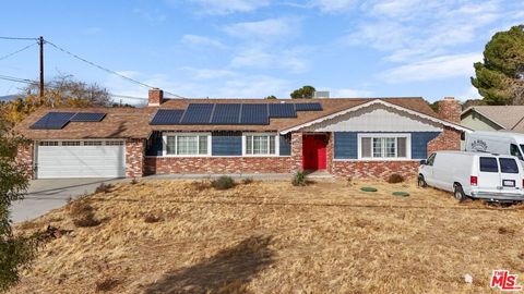 Photo of 4631 W Avenue M8, Lancaster, CA 93536 (MLS # 24471369)