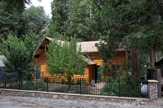 9376 Dogwood Lane
