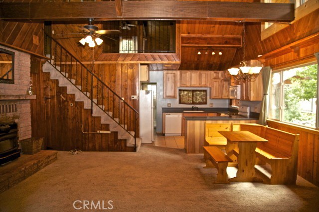 9376 Dogwood Lane