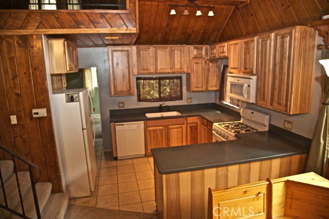 9376 Dogwood Lane