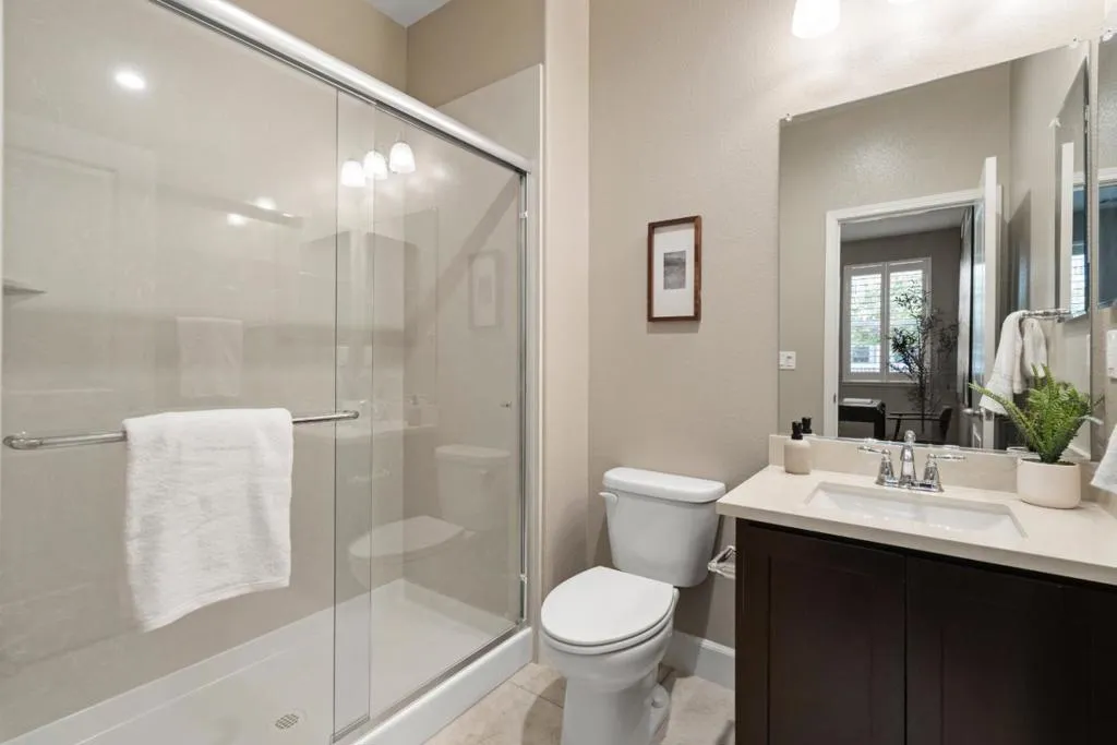 Sunnyvale, California 94086, United States, 3 Bedrooms Bedrooms, ,4 BathroomsBathrooms,Residential,Active,145686