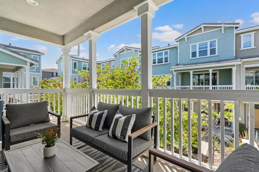 Sunnyvale, California 94086, United States, 3 Bedrooms Bedrooms, ,4 BathroomsBathrooms,Residential,Active,145686