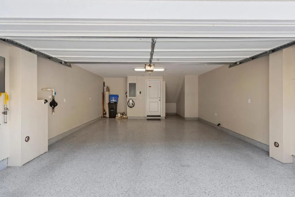 Sunnyvale, California 94086, United States, 3 Bedrooms Bedrooms, ,4 BathroomsBathrooms,Residential,Active,145686