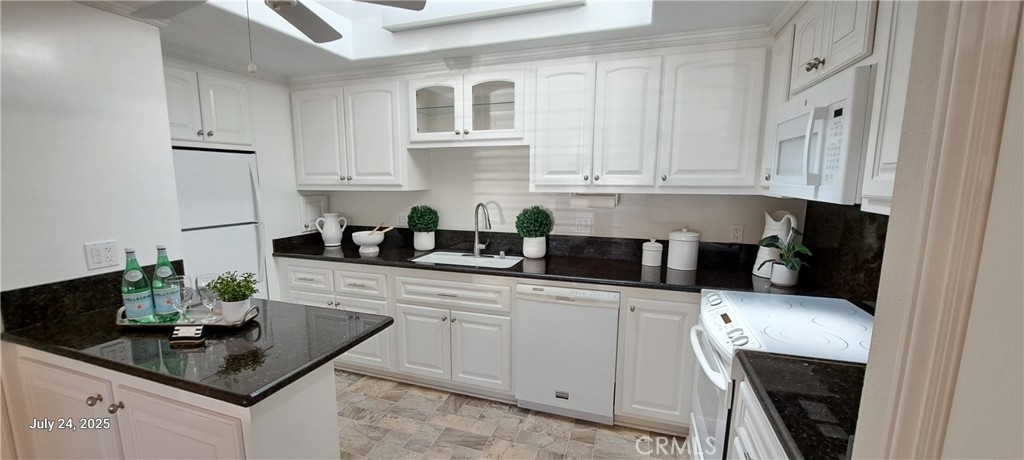 14001 Thunderbird DR M2 4K