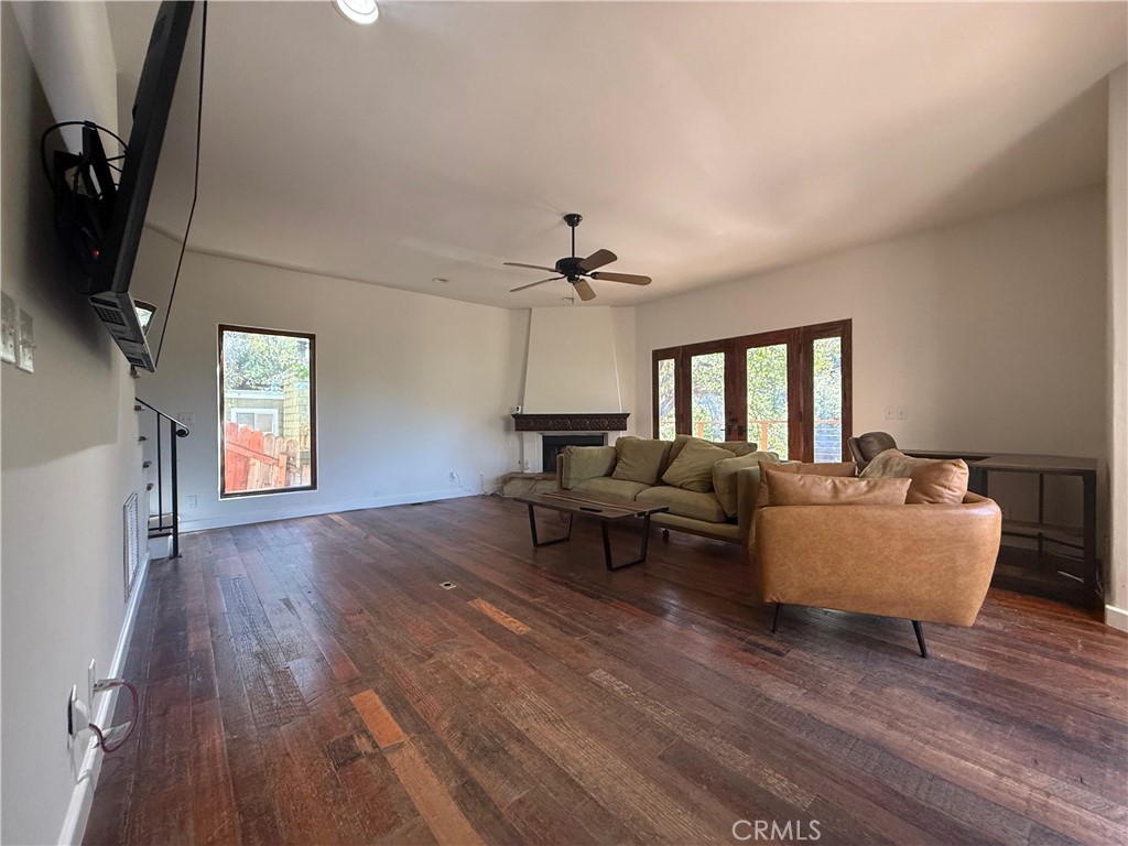 Cornell Ranchos (818) - Residential Lease