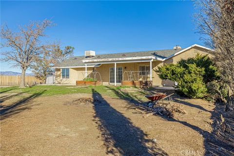 Tiny photo for 7930 Elder Ave, Rosamond, CA 93560 (MLS # SR26122646)
