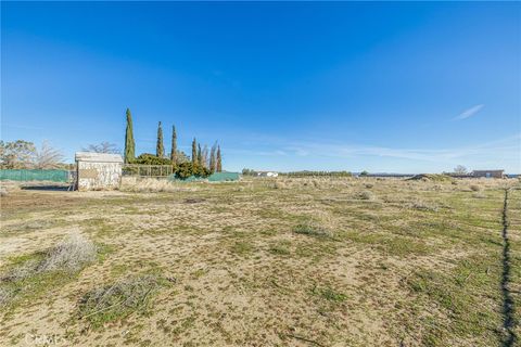 Tiny photo for 7930 Elder Ave, Rosamond, CA 93560 (MLS # SR26122646)