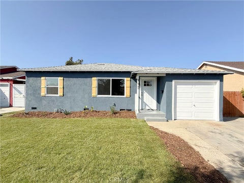 Photo of 917 W 130th Street, Compton, CA 90222 (MLS # IG26209213)