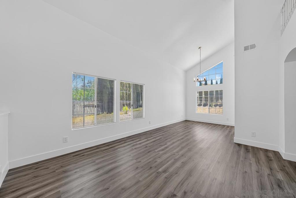 7125 Penera Court