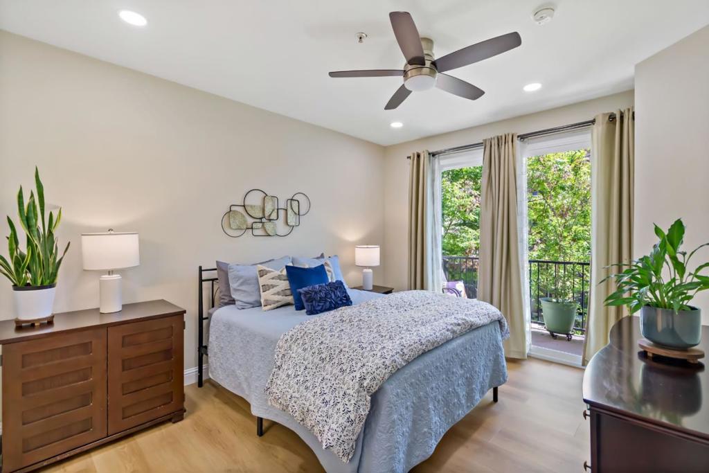 1086 Niguel Lane