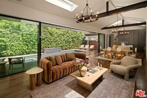 Photo of 527 Norwich Drive, West Hollywood, CA 90048 (MLS # 26865357)