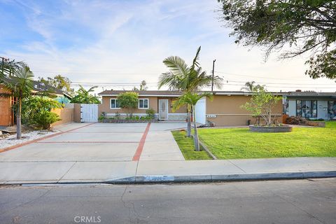 9802 Chanticleer Anaheim CA 92804