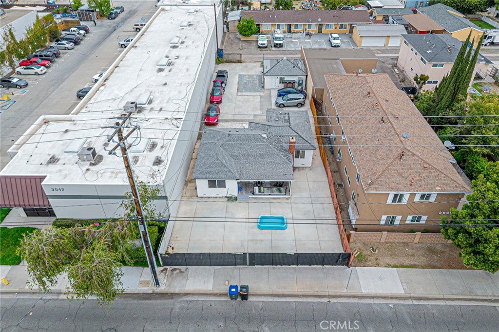 3515 W COMMONWEALTH