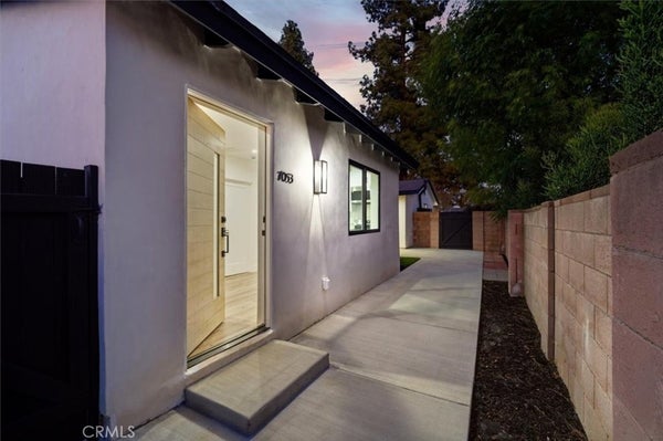 7053 FALLBROOK AVE, WEST HILLS, CA 91307 - Image 2e641a45278a130cf6f2eb49bfd41fe9/1963883403