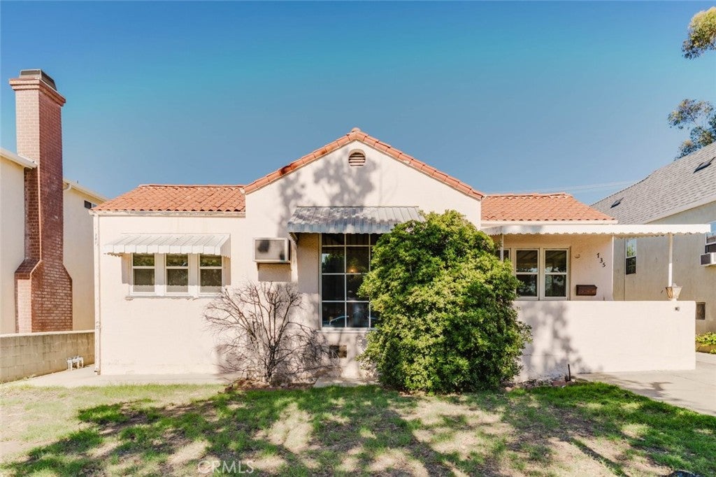 735 E Verdugo Avenue