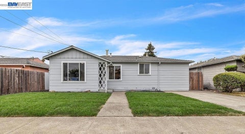 Photo of 172 Hunter Ave, Oakland, CA 94603 (MLS # 41147539)