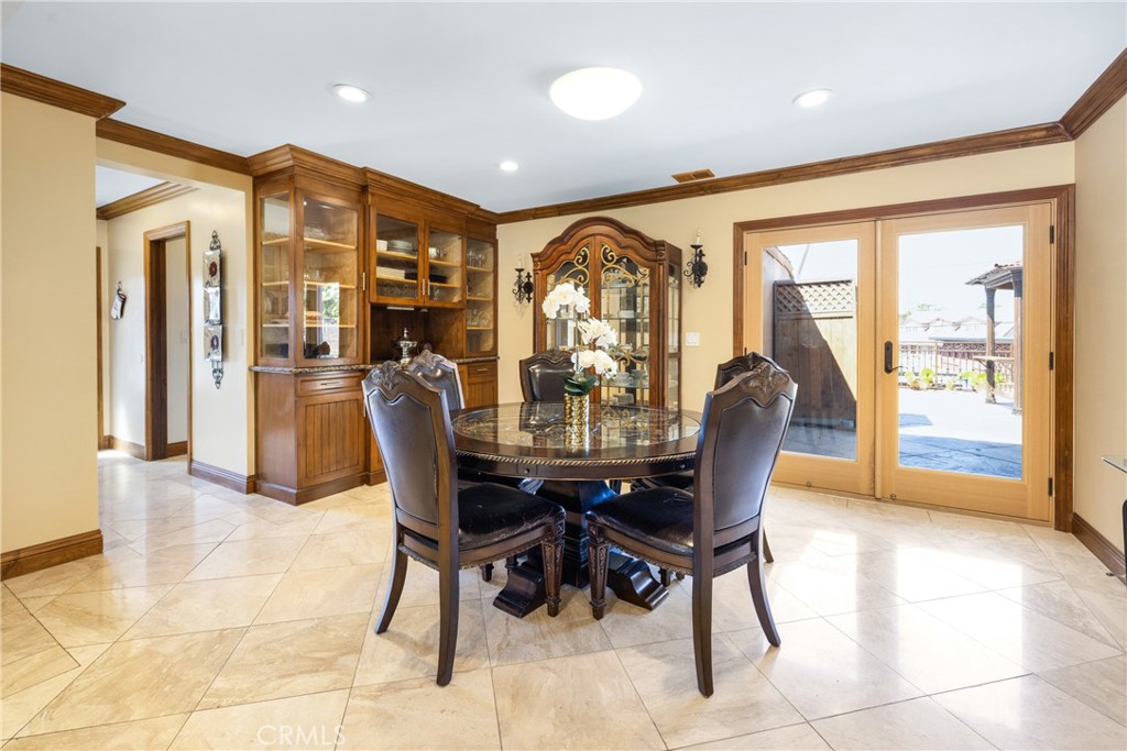 401 Holmwood Drive