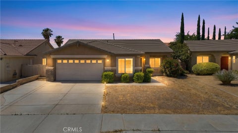 Photo of 13777 Clear Valley RD RD, Victorville, CA 92392 (MLS # DW26128193)
