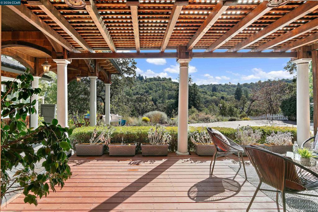799 Moraga Rd