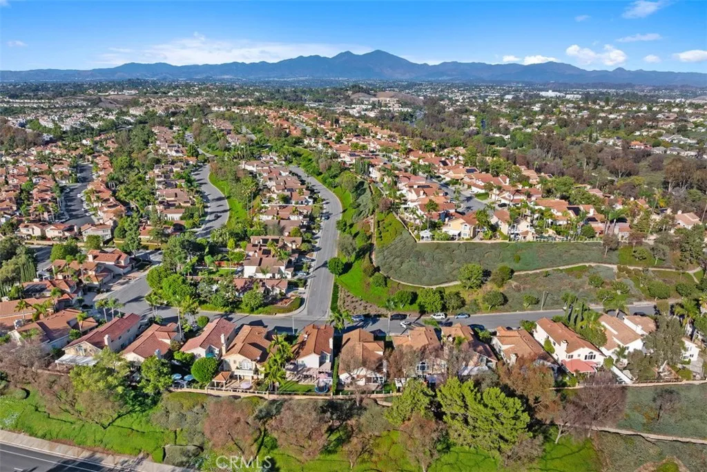 Laguna Niguel, California 92677, United States, 3 Bedrooms Bedrooms, ,2 BathroomsBathrooms,Residential,Active,238213