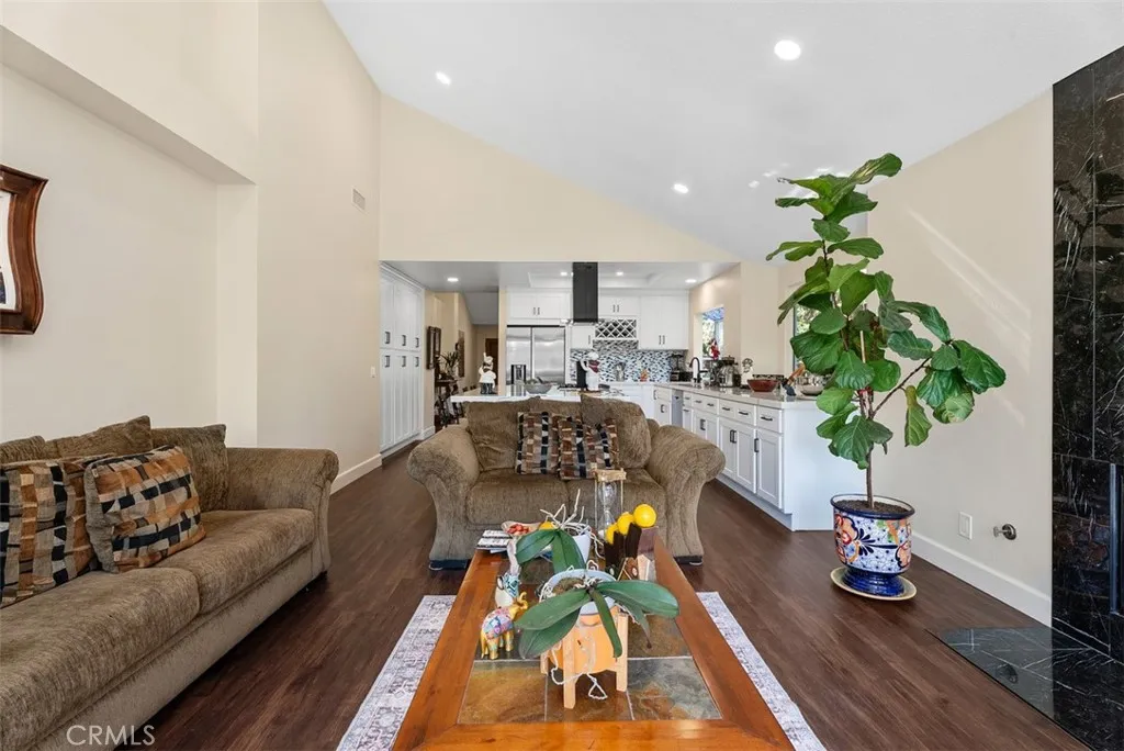 Laguna Niguel, California 92677, United States, 3 Bedrooms Bedrooms, ,2 BathroomsBathrooms,Residential,Active,238213