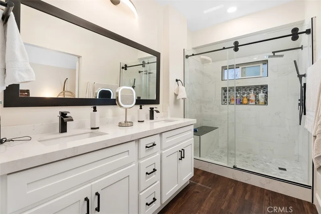 Laguna Niguel, California 92677, United States, 3 Bedrooms Bedrooms, ,2 BathroomsBathrooms,Residential,Active,238213