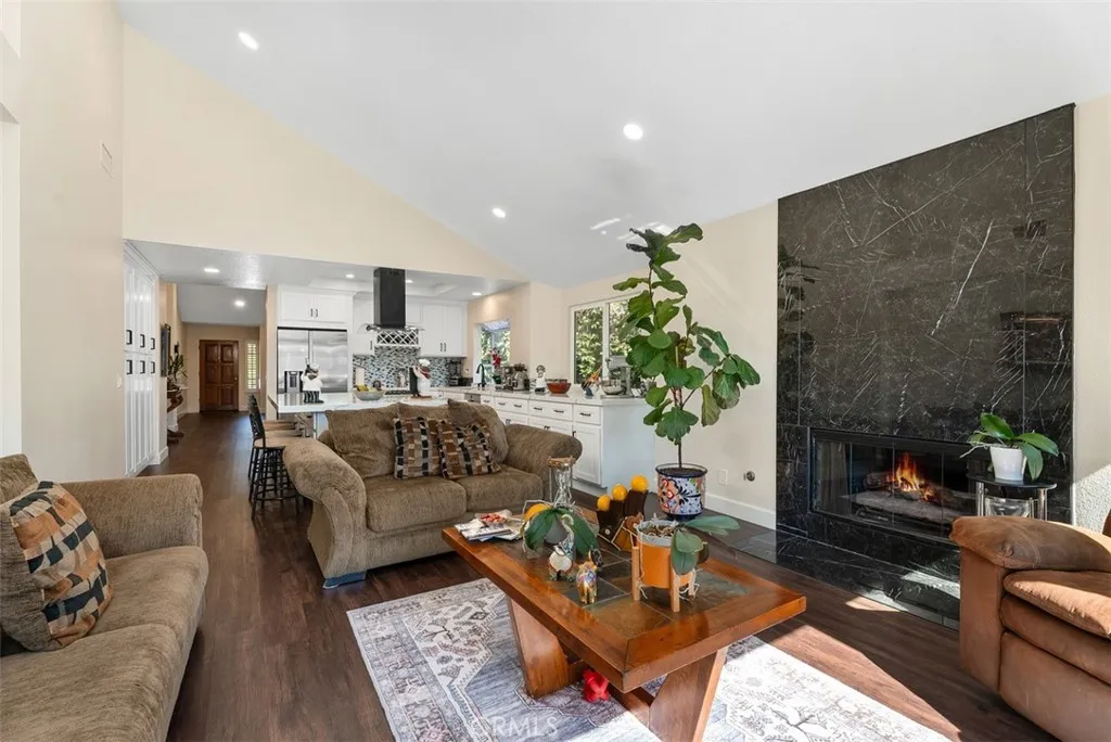 Laguna Niguel, California 92677, United States, 3 Bedrooms Bedrooms, ,2 BathroomsBathrooms,Residential,Active,238213