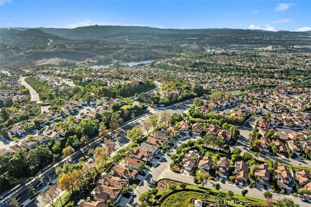 Laguna Niguel, California 92677, United States, 3 Bedrooms Bedrooms, ,2 BathroomsBathrooms,Residential,Active,238213