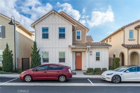 Photo of 6914 Stonecrop Ln, Fontana, CA 92336 (MLS # CV26006864)