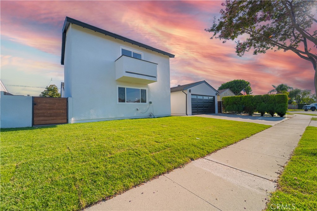 6526 Corinne Circle