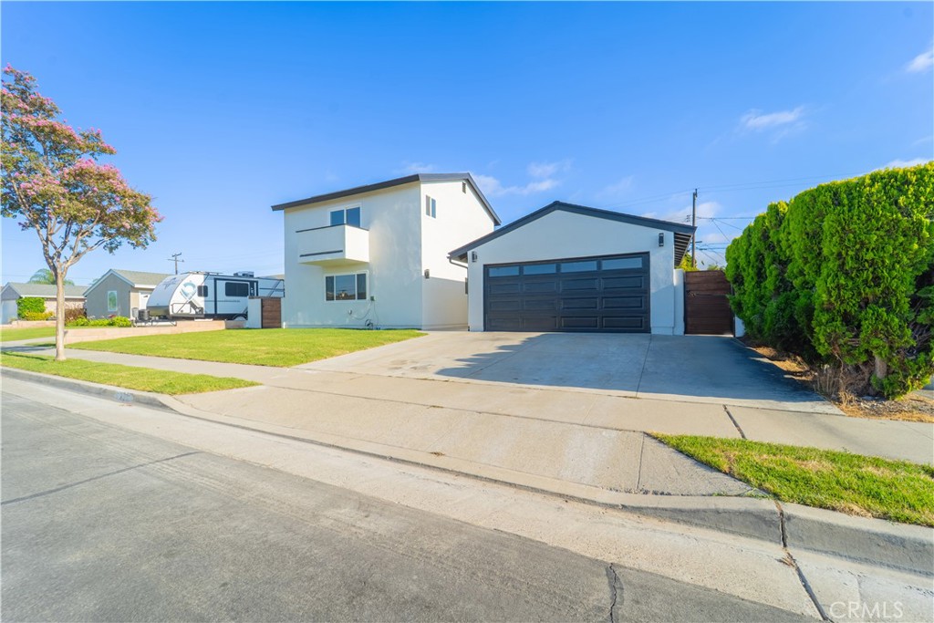 6526 Corinne Circle