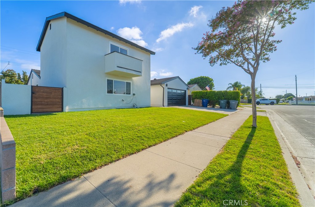 6526 Corinne Circle