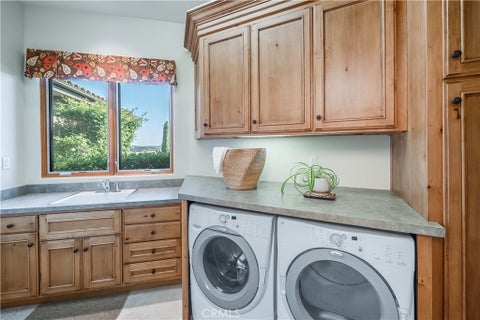 Tiny photo for 5475 Mira Estrella Court, San Luis Obispo, CA 93401 (MLS # SC26133410)