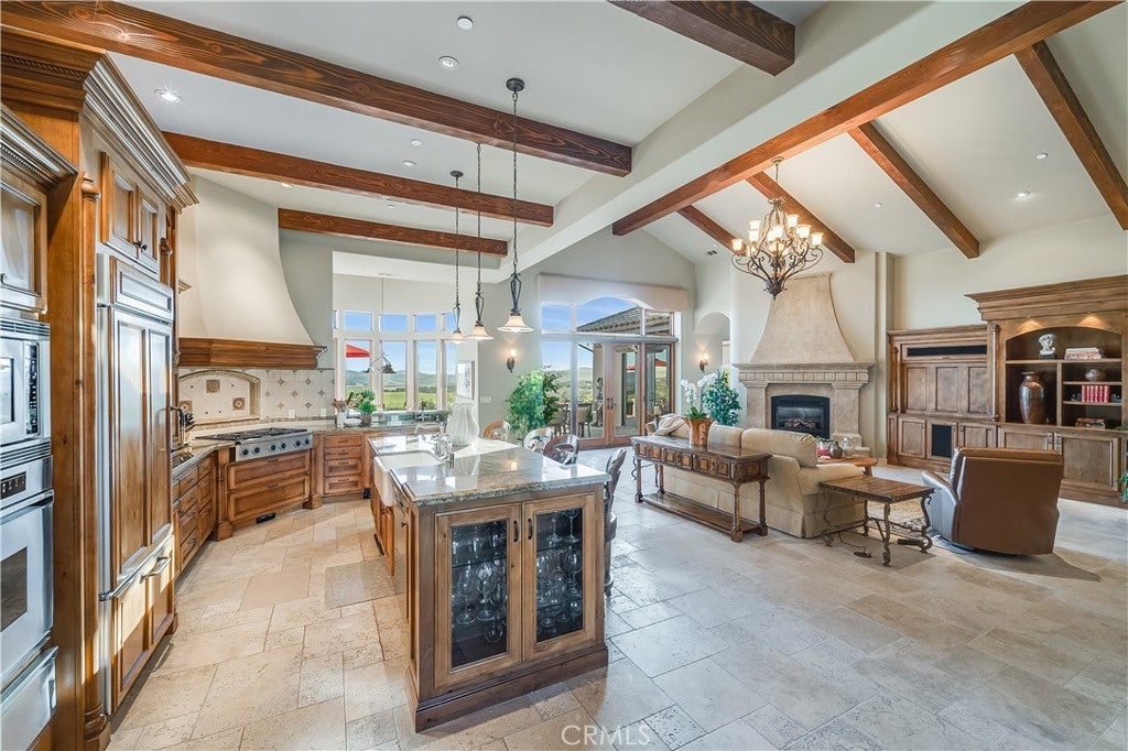 5475 Mira Estrella Court