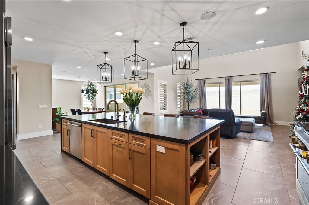 39767 Larkspur Terrace