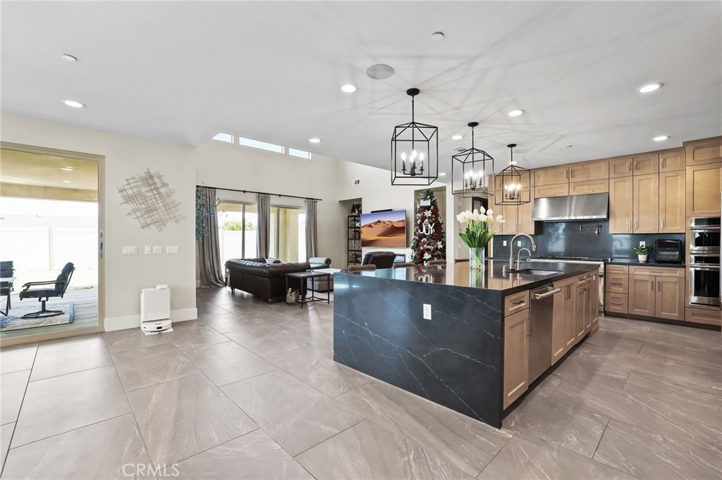 39767 Larkspur Terrace