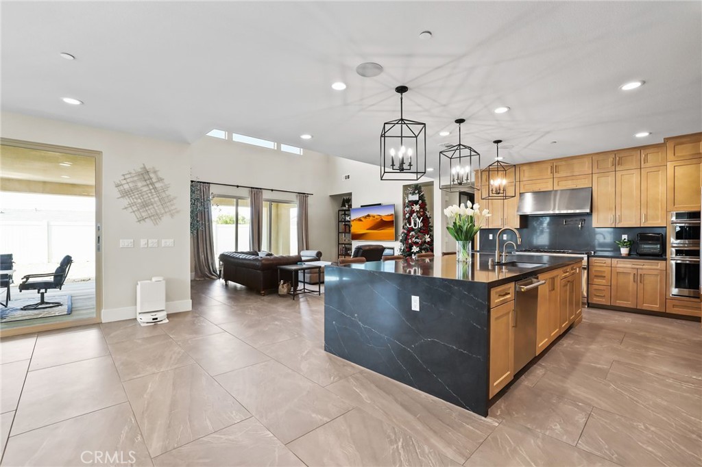39767 Larkspur Terrace