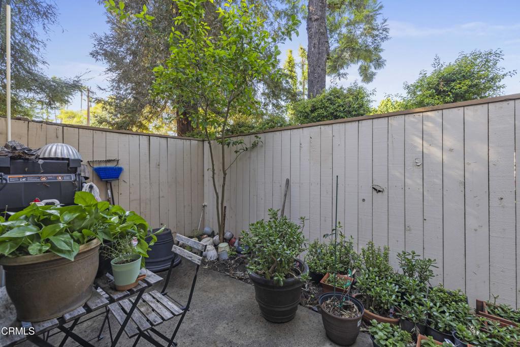 22330 Victory Boulevard 401