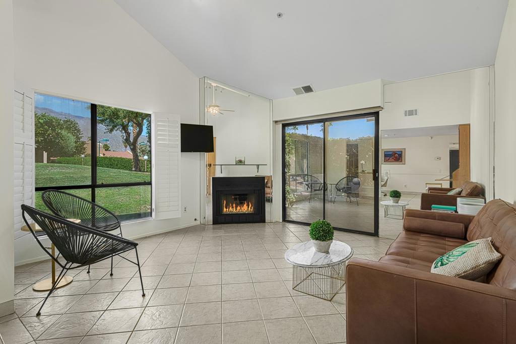 2950 E Escoba Dr. Unit I