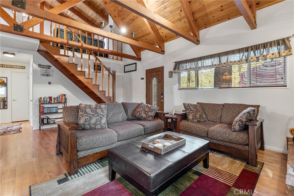 1707 Twin Lakes Drive
