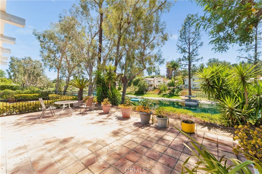 23122 Park Sorrento