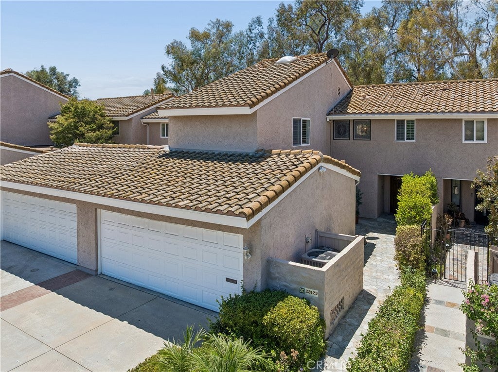 23122 Park Sorrento