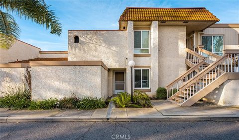 Photo of 2565 Santa Ana Ave Ave #5, Costa Mesa, CA 92627 (MLS # PW26041914)