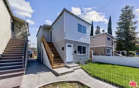 Photo of 24242 Pine Street, Newhall, CA 91321 (MLS # 26654927)