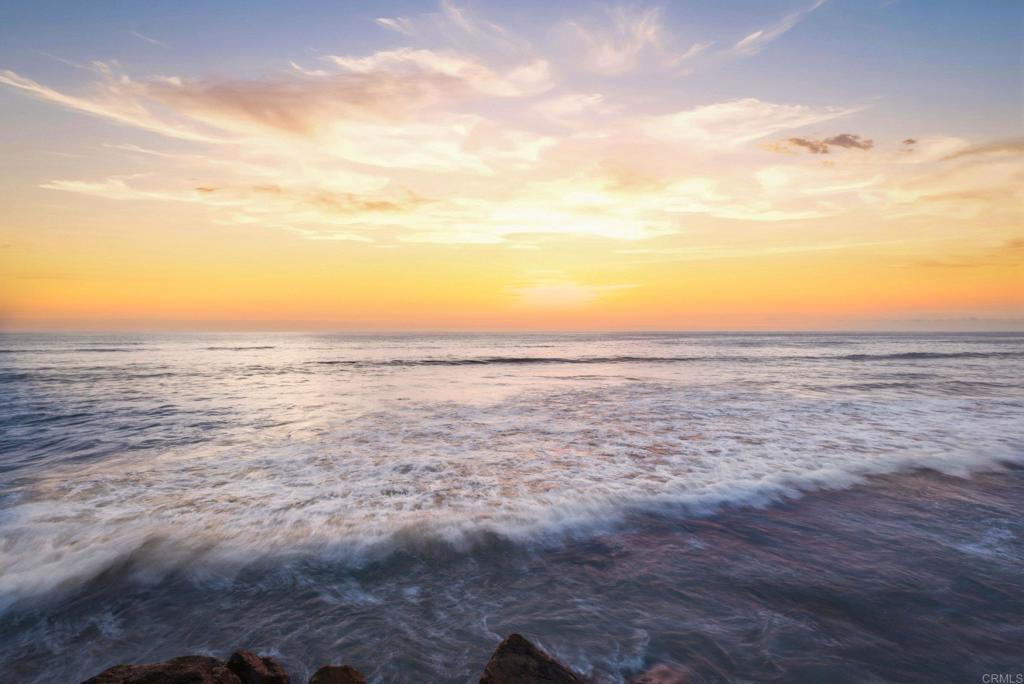 4909 Orchard Avenue 204