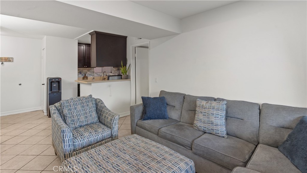 2507 E 15th St. 218